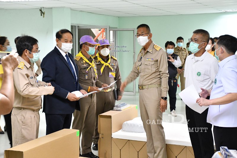 20210426-Governor inspects field hospitals-038.JPG